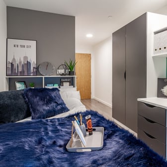 Silver En Suite - Image 3